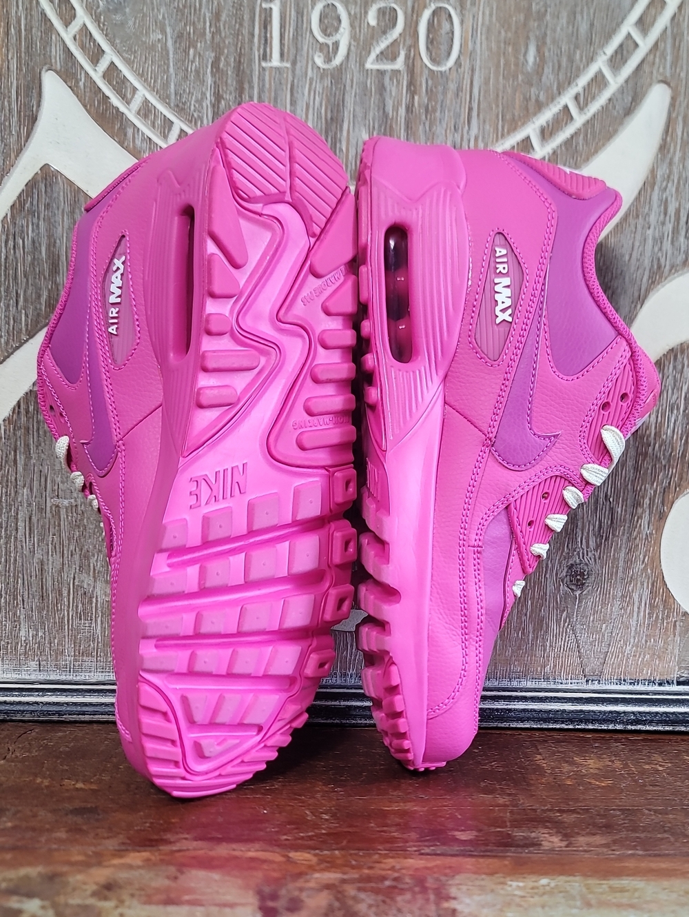 🔥 Nike Air Max 90 🔥 'Laser Fuchsia' Wmns 7.5. Like New, Fast Shipping - Picture 4 of 13